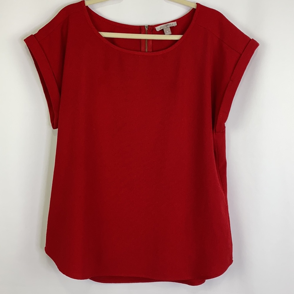 Roz & Ali Red Cuffed Short Sleeve Top